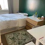 Comfortable Cat-friendly With Garden & Parking בית אירוח *