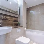 Stunning House By Purestay - 8 Beds With Free Parking Prázdninový dům