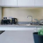 Prázdninový dům Stunning House By Purestay - 8 Beds With Free Parking Manchester