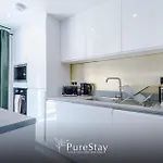 Stunning House By Purestay - 8 Beds With Free Parking Prázdninový dům Manchester