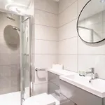 Stunning 2bed Flat In Location W Security *