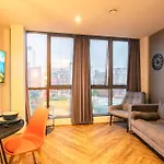 Stunning 2bed Flat In Location W Security アパート *