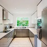 Bright 4br With Garden With Free Parking And Sleeps Up To 9 * Manchester