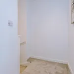 Duplex In Salford, 2br&2ba, Full Kitchen *