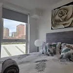 Daire Mega3 Luxury 2-bedroom,2-baths With Free Car Park Manchester
