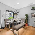 Dom wakacyjny Cityscape Mcr Townhouse - Free Parking & Garden *