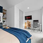 Cityscape Mcr Townhouse - Free Parking & Garden * Manchester