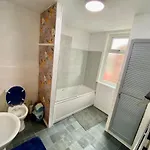 Quiet Spacious In Salford-samson Plab 曼彻斯特