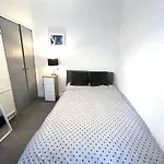 Quiet Spacious In Salford-samson Plab 招待所