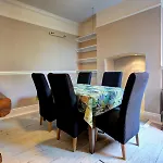 Spacious Victorian Family In Stretford - Pass The Keys Tatil Evi *
