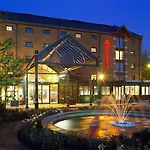 Marriott Victoria & 4*