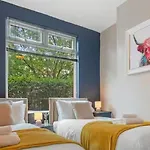 Stylish 3-bedroom 14mins To Co-op Live Arena