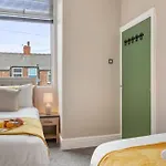 Stylish 3-bedroom 14mins To Co-op Live Arena Holiday home *