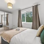 3 Bedroom House With 5 Beds And Parking 18lw 別荘 マンチェスター