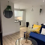 Elegant Near Stadium Free Parking