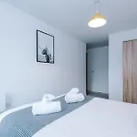 Lejlighed Stylish Two Bedroom With Balcony Manchester