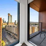 Daire 2 Bed Flat Stunning Views Near Centre *