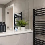 2 Bed Apartment, In The Heart Of Centre! 7 Mins Walk From Piccadilly Station! *