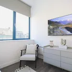 Large Centre Stylish And Spacious Apartmán *