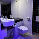 Express Centre Arena By Ihg Hotel 3*