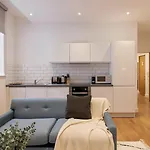 Cove Minshull Street Hotel 4*