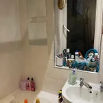 Comfortable Cat-friendly With Garden & Parking מנצ'סטר