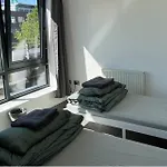 Lejlighed 2-bed Sleeps 5 - Free Parking - Balcony Manchester