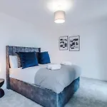 Stylish 2 Bed 2 Bath In アパート マンチェスター