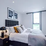 Apartment Luxury 1br Self Check-in 10mins To Centre *