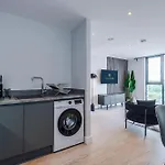 Luxury 1br Self Check-in 10mins To Centre Apartment Manchester