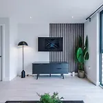 Apartment Luxury 1br Self Check-in 10mins To Centre *