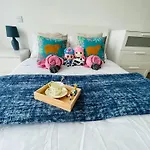 Bee Gateway - Work N Relax 500mbps Wifi And Netflix - With Paid Parking And Balcony * Manchester