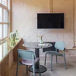 Whitworth Locke Hotel