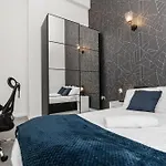 Сasa de vacaciones Chic 3bd Abode With Pool Table - Etihad - Coop Live - Free Parking