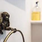 Chic 3bd Abode With Pool Table - Etihad - Coop Live - Free Parking