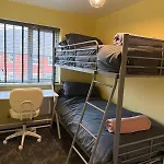 Vakantiehuis Stunning House In Chorlton *