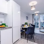 Centre, Salford, 1 Bed