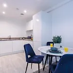 Centre, Salford, 1 Bed