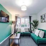 Daire Centre,central House, Free Parking Manchester