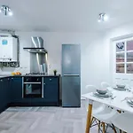 Daire Centre,central House, Free Parking Manchester