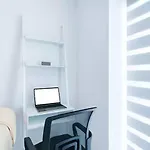 Daire Spacious In Mcr - Free Parking, Ps5 & Superfast Wifi