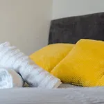 Modern 3-bedroom Near Centre