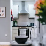 Apartman 2br Flat In Northern Quarter, Kitchen, Parking, Wifi Manchester