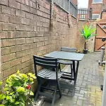 Lux Shared Flat With 2 Private Bedrooms And 2 Private En-suite Bathrooms Appartement Manchester