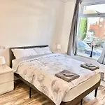 Lux Shared Flat With 2 Private Bedrooms And 2 Private En-suite Bathrooms Appartement