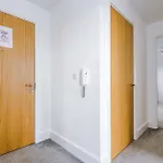 2 Bedroom Penthouse With Balcony By Host A * Manchester