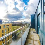 2 Bedroom Penthouse With Balcony By Host A Apartment Manchester