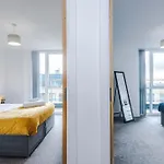 Apartment 2 Bedroom Penthouse With Balcony By Host A Manchester
