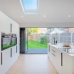 Дом отдыха Stylish Modern Near Mcr Centre Coop & Etihad *
