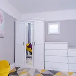 Ideal Group 3br House For 8 Parking * Манчестер